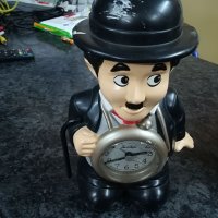 Часовник Charlie Chaplin, снимка 1 - Други ценни предмети - 20129583