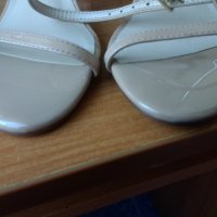 Продавам нови сандали Nine West №39, снимка 3 - Сандали - 25400597