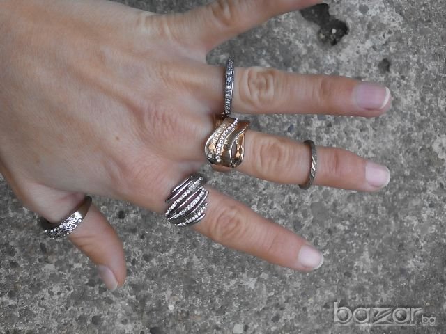 Различни пръстени, снимка 8 - Пръстени - 20187456