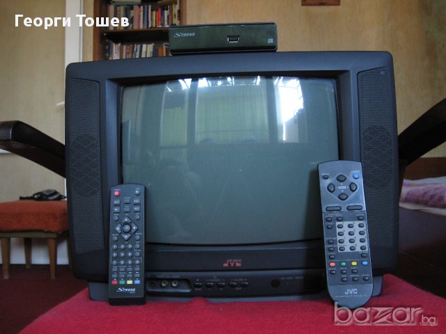 Продавам цветен телевизор - JVC, заедно с декодер - STRONG