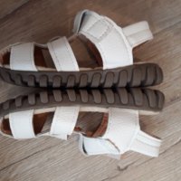 Сандалки, снимка 2 - Детски сандали и чехли - 21611720