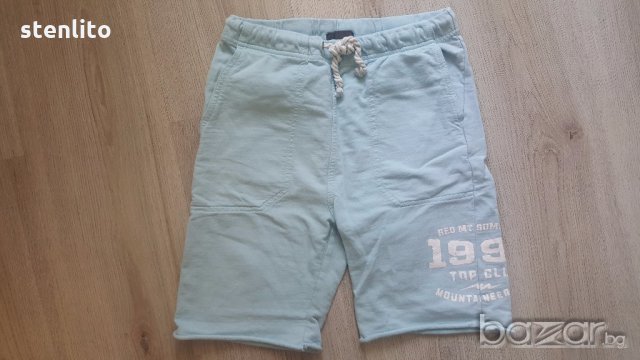 Къс панталон H&M за 8-9 години, снимка 1 - Детски панталони и дънки - 18276083