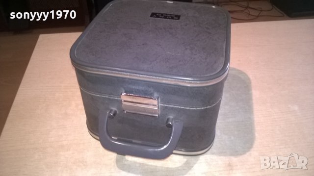 sony-made in japan-ретро куфар-22х22х16см-внос швеицария, снимка 3 - Колекции - 23069002