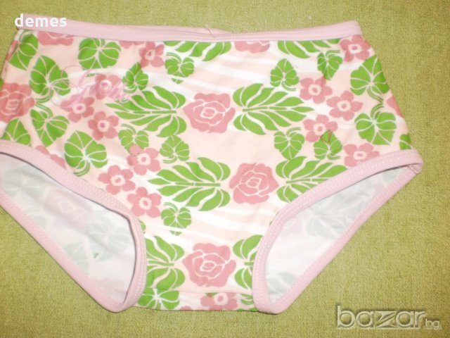  Долнище на детски бански DISNEY,размер 104/110, снимка 2 - Детско бельо и бански  - 18567509