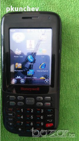 Мобилен телефон с лазерен баркод скенер HONEYWELL Dolphin 6000