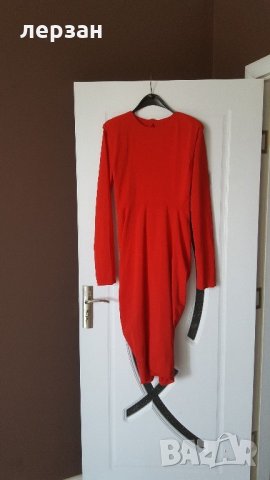 Червена рокля, снимка 1 - Рокли - 21729079