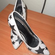 Бежови елегантни обувки, снимка 1 - Дамски обувки на ток - 13775497