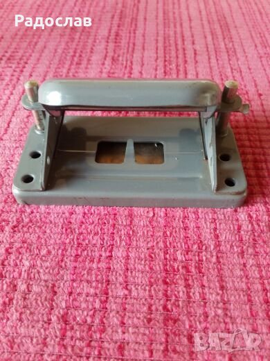 перфоратор за хартия made in Czechoslovakia, снимка 1