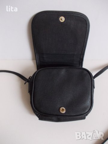 Дамска чанта, снимка 4 - Чанти - 23509976