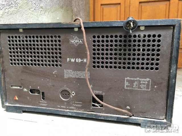 Старинно радио Millitary NORA Berlin FW 69-H от 1940г., снимка 4 - Антикварни и старинни предмети - 22909807