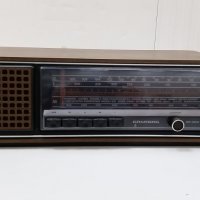 Радио Grundig RF 420, снимка 1 - Радиокасетофони, транзистори - 25600128