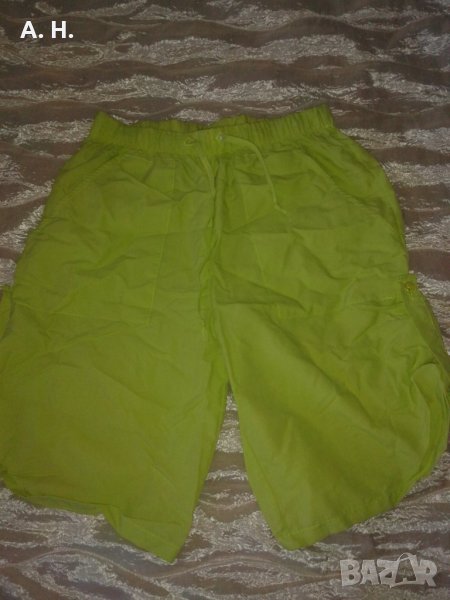 къси панталони 2 броя зелени и бели, снимка 1
