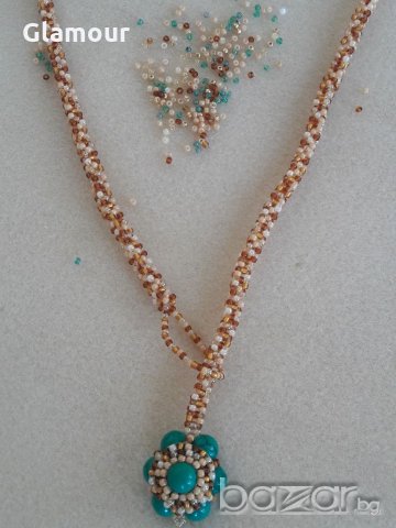 Колие от зелен хаулит и мъниста, снимка 9 - Колиета, медальони, синджири - 19040154