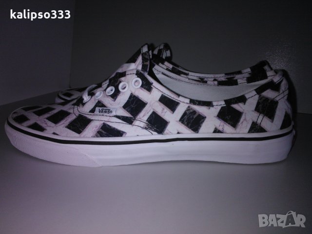 Kenzo оригинални спортни обувки, снимка 3 - Маратонки - 24674426