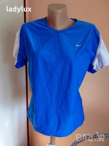 NIKE, Оригинална Тениска, размер S. Код 247, снимка 2 - Тениски - 22762915