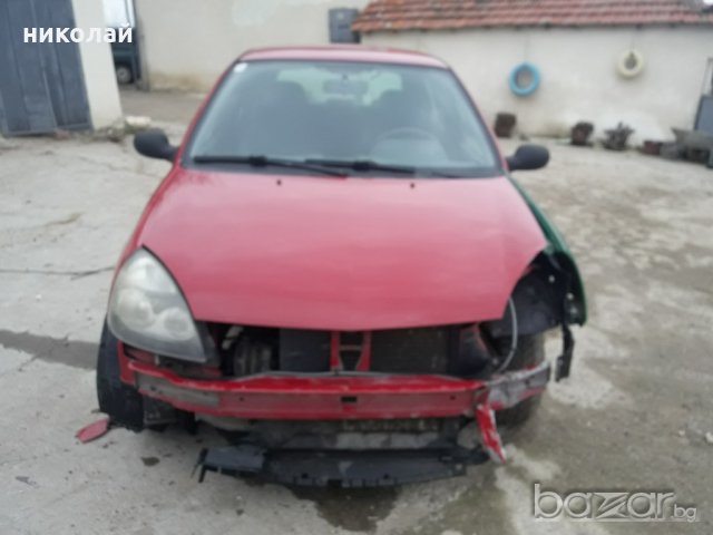Рено Clio 2003 година, снимка 6 - Автомобили и джипове - 20690670
