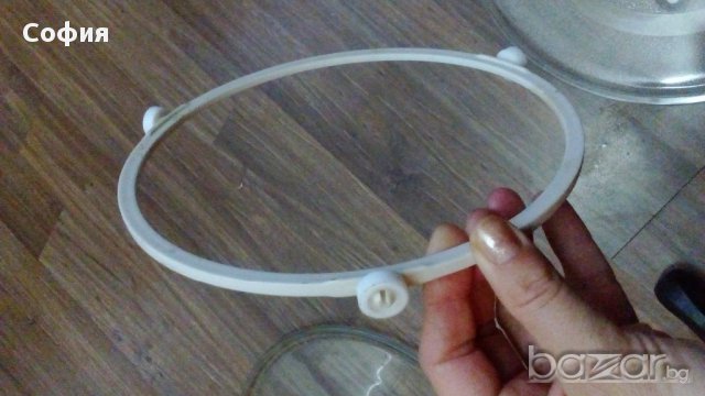 Чиния за микровълнова с различни диаметри и пластмасовите колелца, снимка 3 - Печки, фурни - 11487823