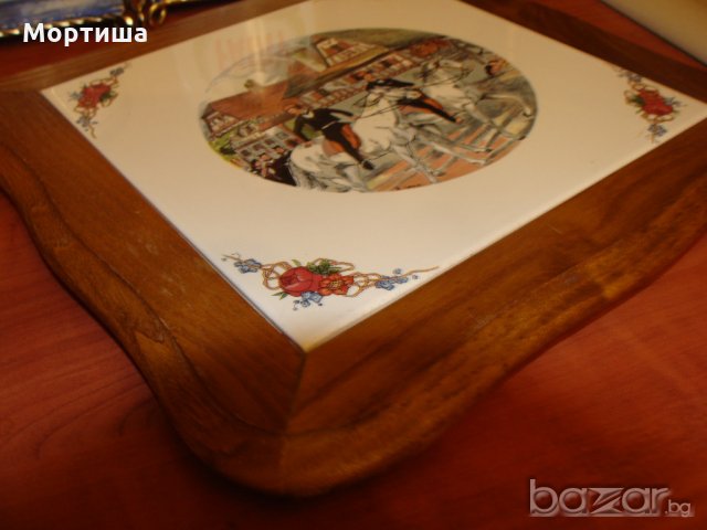  Дървена масивна  поставка с порцелан , снимка 4 - Декорация за дома - 21016634