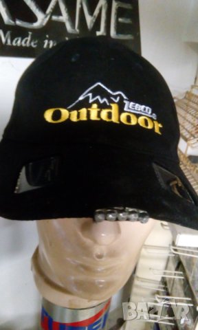 Шапка ZEBCO с интегриран LED челник и соларно захранване