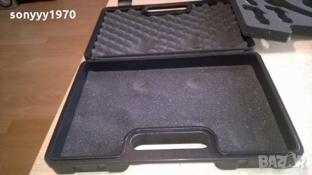 behringer-празен куфар за микрофони-31х22х6см, снимка 3 - Микрофони - 24971375