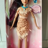 Оригинална кукла Покахонтас - Дисни Стор Disney Store , снимка 4 - Кукли - 25189572