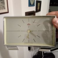 Китайски настолен часовник,будилник, снимка 1 - Антикварни и старинни предмети - 24338753