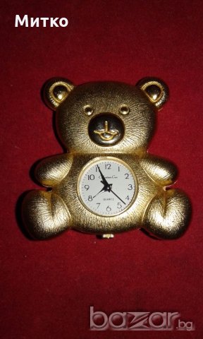 Сувенирно малко настолно часовниче кварц., снимка 1 - Статуетки - 18556520