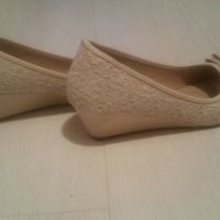 Прекрасни и стилни дамски обувки, н. 39 + подарък, снимка 3 - Дамски елегантни обувки - 23118831