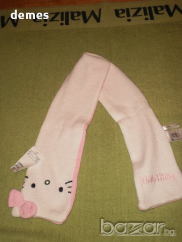 Детско шалче Hello Kitty в розово и бяло, снимка 1 - Шапки, шалове и ръкавици - 8586089