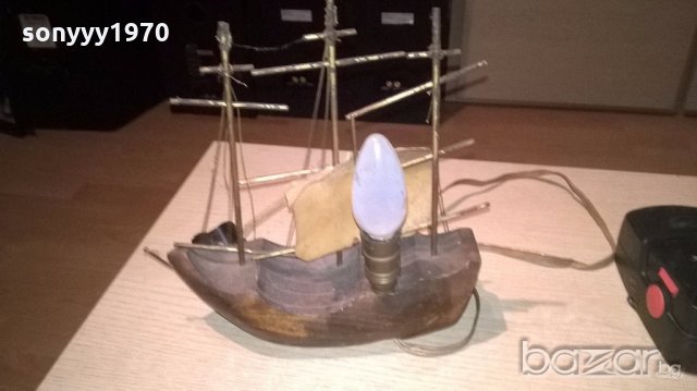 нощна лампа-ретро колекция-мед/месинг/дърво-25х25х9см, снимка 4 - Антикварни и старинни предмети - 19342973