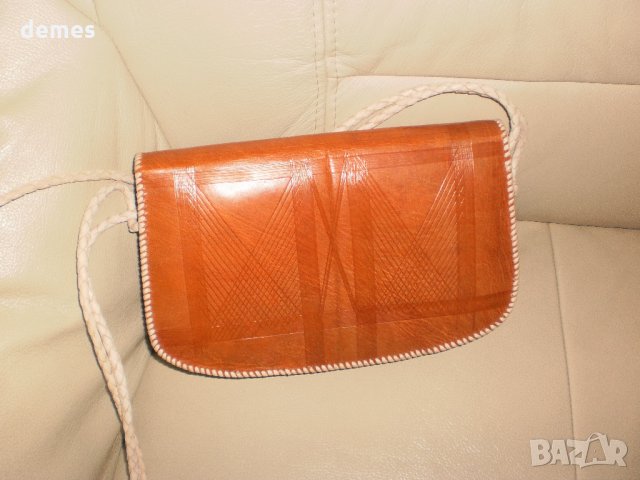  Дамска чанта от естествена камилска кожа, снимка 4 - Чанти - 21989571