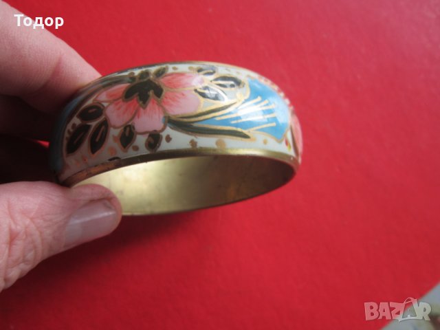 Невероятна бронзова гривна с емайл , снимка 4 - Гривни - 23700645