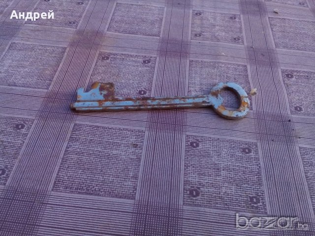 Стар ключ, снимка 1 - Антикварни и старинни предмети - 19496078