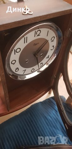 Немски стенен часовник от 50те години марка  Urgos, снимка 3 - Антикварни и старинни предмети - 25919688