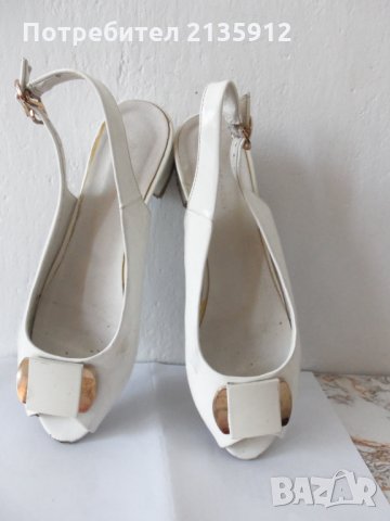 Бели лачени обувки, снимка 2 - Дамски елегантни обувки - 25802718