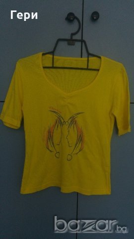 Блузка в жълто, снимка 1 - Корсети, бюстиета, топове - 18969661