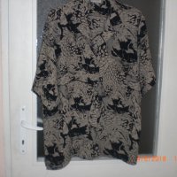 продавам дамска блуза-риза с къс ръкав от Германия, снимка 1 - Ризи - 21790428