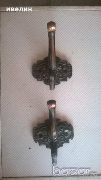 две метални закачалки, снимка 1
