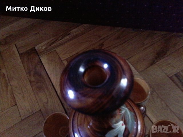 дървена бутилка на статив с 6 чаши -ръчна изработка, снимка 2 - Декорация за дома - 23310721