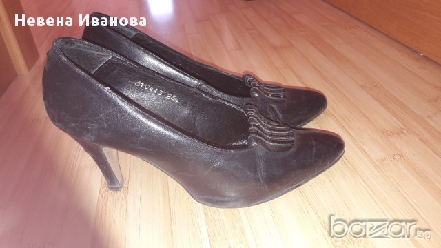 Дамски обувки среден ток малък размер 35