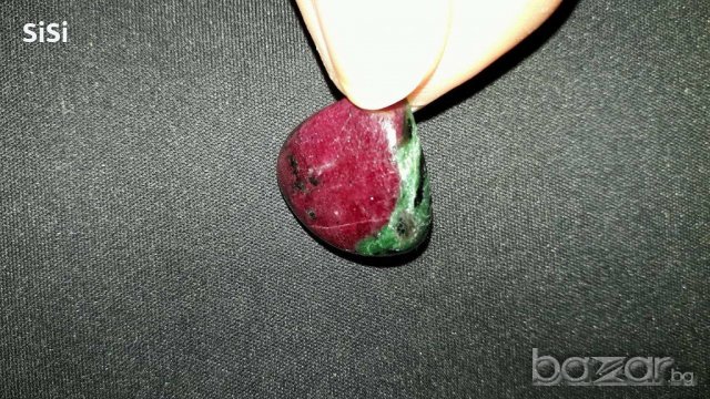 Самороден Рубин, снимка 2 - Колиета, медальони, синджири - 18252960