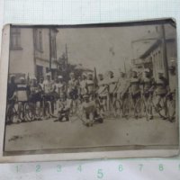 Снимка стара "Бѣгачи отъ Русенско съюзно колоездачно д-во", снимка 1 - Други ценни предмети - 25501020