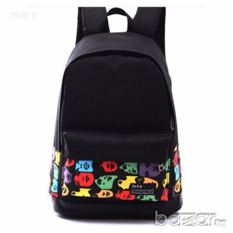 черна раница с разноцветни лица