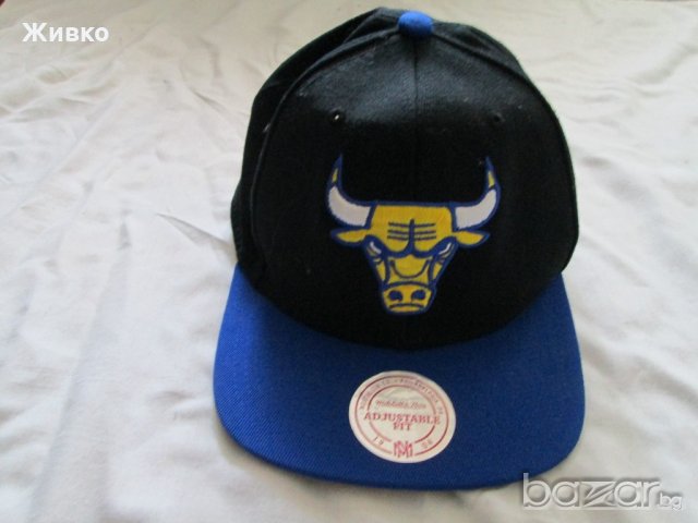 Mitchell&Ness нова шапка на NBAChicago Bulls, снимка 1 - Шапки - 18754044