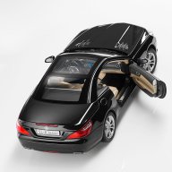 умален модел die-cast Mercedes-Benz SL R231,1:18,B66960107, снимка 3 - Колекции - 16338176