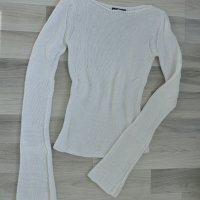 Бял пуловер , снимка 1 - Блузи с дълъг ръкав и пуловери - 19791784
