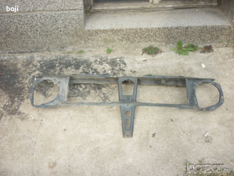 Предна маска за Фолксваген Голф 2 , снимка 1