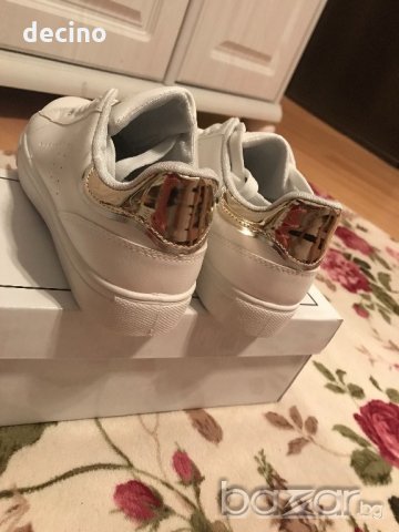 Нови Бели обувки/кецове , снимка 5 - Кецове - 21417699