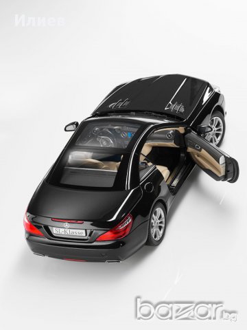 B66960107,умален модел die-cast Mercedes-Benz SL R231,1:18, снимка 3 - Колекции - 16338176