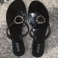 Guess-оригинални 40 номер, снимка 1 - Дамски ежедневни обувки - 18491046